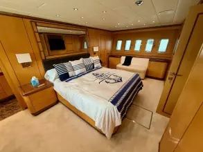 Thumbnail von Mangusta 92 OLIVIA K