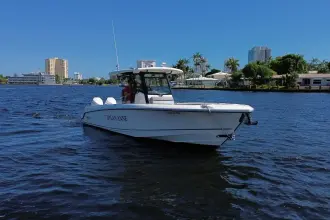 Thumbnail von Boston Whaler 330 Outrage