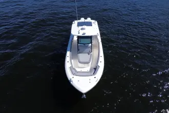 Thumbnail von Boston Whaler 330 Outrage