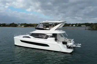 Thumbnail von Яхта Aquila 44