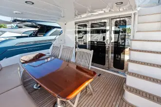 Thumbnail von Hatteras 64 Motoryacht