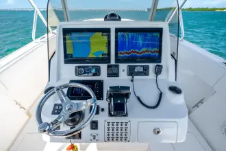 Thumbnail von Intrepid 400 Cuddy