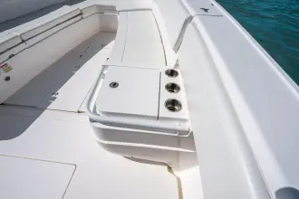 Thumbnail von Intrepid 400 Cuddy