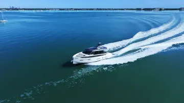 Thumbnail von Azimut Seadeck 6