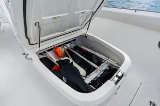 Thumbnail von Boston Whaler 330 Outrage