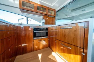 Thumbnail von Riviera 5400 Sport Yacht