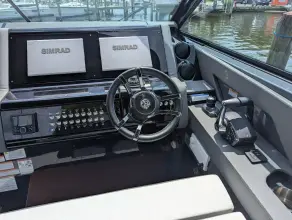 Thumbnail von Cruisers Yachts 38 GLS OB