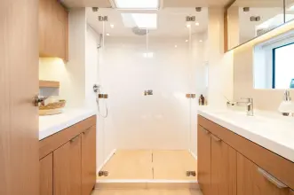 Thumbnail von Bali 	5.8 Verfügbar zum Bestellen