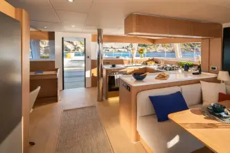 Thumbnail von Bali 	5.8 Verfügbar zum Bestellen