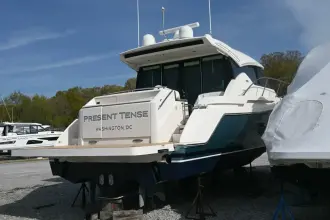 Thumbnail von ティアラ・ヨット 44クーペ 現在形