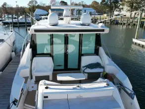 Thumbnail von ティアラ・ヨット 44クーペ 現在形