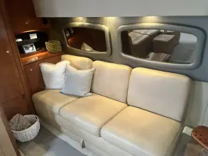 Thumbnail von Cruisers Yachts 390 Coupe Bail Out