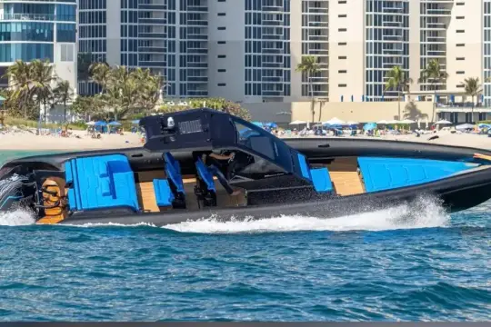 Technohull 38 Grand Sport