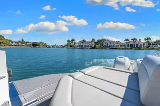 Thumbnail von Sea Ray SLX 400 z silnikiem zewnętrznym