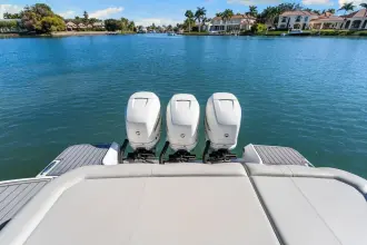 Thumbnail von Sea Ray SLX 400 z silnikiem zewnętrznym