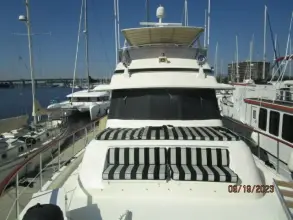 Thumbnail von Hatteras 63 Cockpit Motor Yacht WOLO