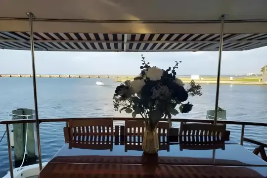 Hatteras 61 Kokpit Motor Yatı