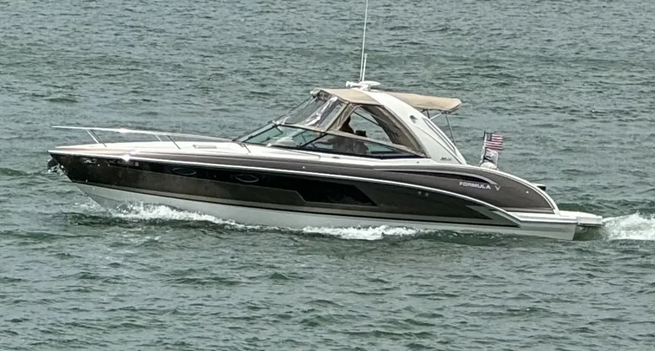 Formula 310 Sun Sport