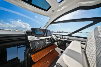 Thumbnail von Sea Ray 370 Sundancer buitenboordmotor