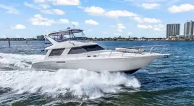 Sea Ray 550 Sedan Bridge