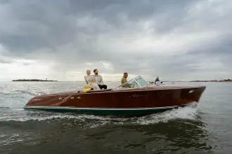 Thumbnail von Riva Tritone