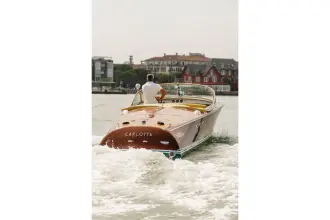 Thumbnail von Riva Tritone