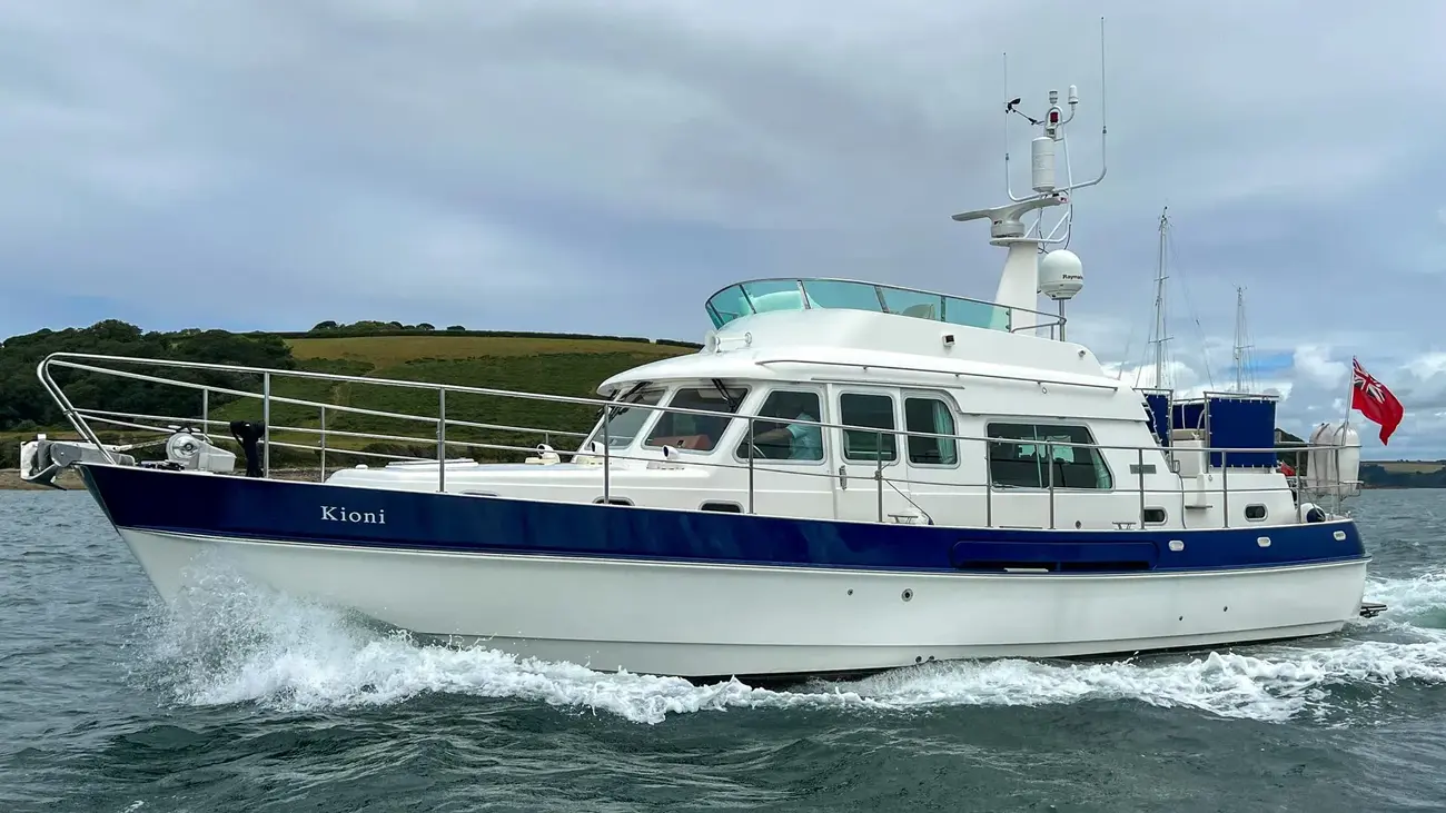 ハーディ・コモドール 42 キオニ