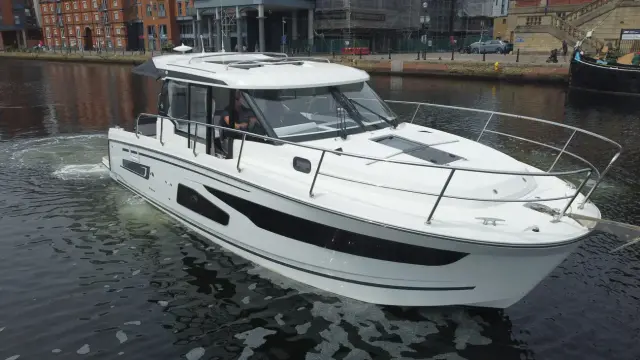 Jeanneau Merry Fisher 1095 Coupé Безымянный