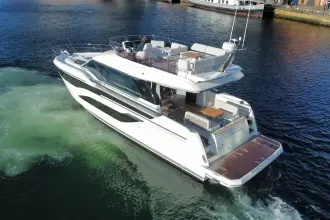 Thumbnail von Prestige F4.9 NEUER BESTAND SOFORT VERFÜGBAR