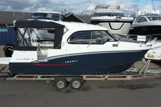 Thumbnail von Beneteau Antares 8