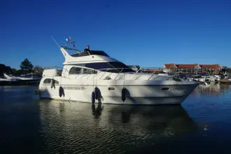 Thumbnail von Birchwood Crusader 400 Flybridge