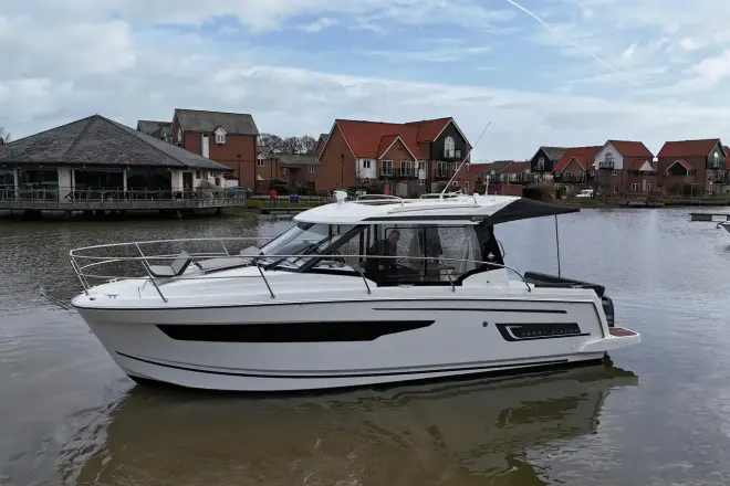 ジャンノー メリーフィッシャー 895 オフショア