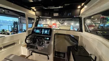 Thumbnail von Navan C30