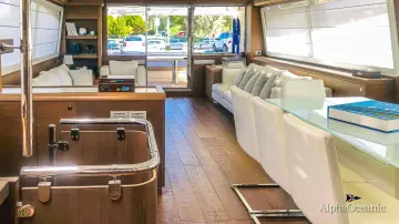 Thumbnail von Ferretti Yachts 800
