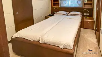 Thumbnail von Ferretti Yachts 800