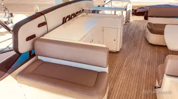 Thumbnail von Ferretti Yachts 800