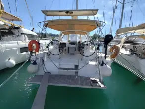 Thumbnail von Beneteau Oceanis 41.1
