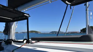 Thumbnail von ラグーン 42 キットキャット