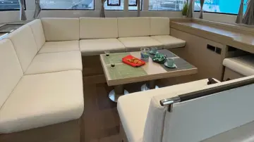 Thumbnail von Lagoon 51 AEGEUS（エアコン、ジェネレーター、ウォーターメーカー、チークコックピット、アンダーウォータースライツ）