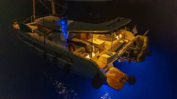 Thumbnail von Lagoon 51 AEGEUS（エアコン、ジェネレーター、ウォーターメーカー、チークコックピット、アンダーウォータースライツ）