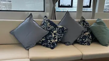 Thumbnail von Lagoon 51 AEGEUS（エアコン、ジェネレーター、ウォーターメーカー、チークコックピット、アンダーウォータースライツ）