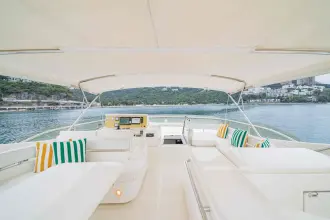 Thumbnail von Ferretti Yachts 880