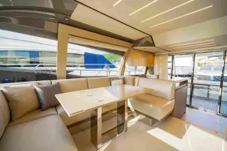 Thumbnail von Ferretti Yachts 550