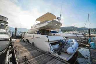 Thumbnail von Ferretti Yachts 550