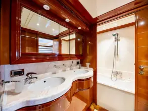 Thumbnail von Ferretti Yachts Custom Line 112