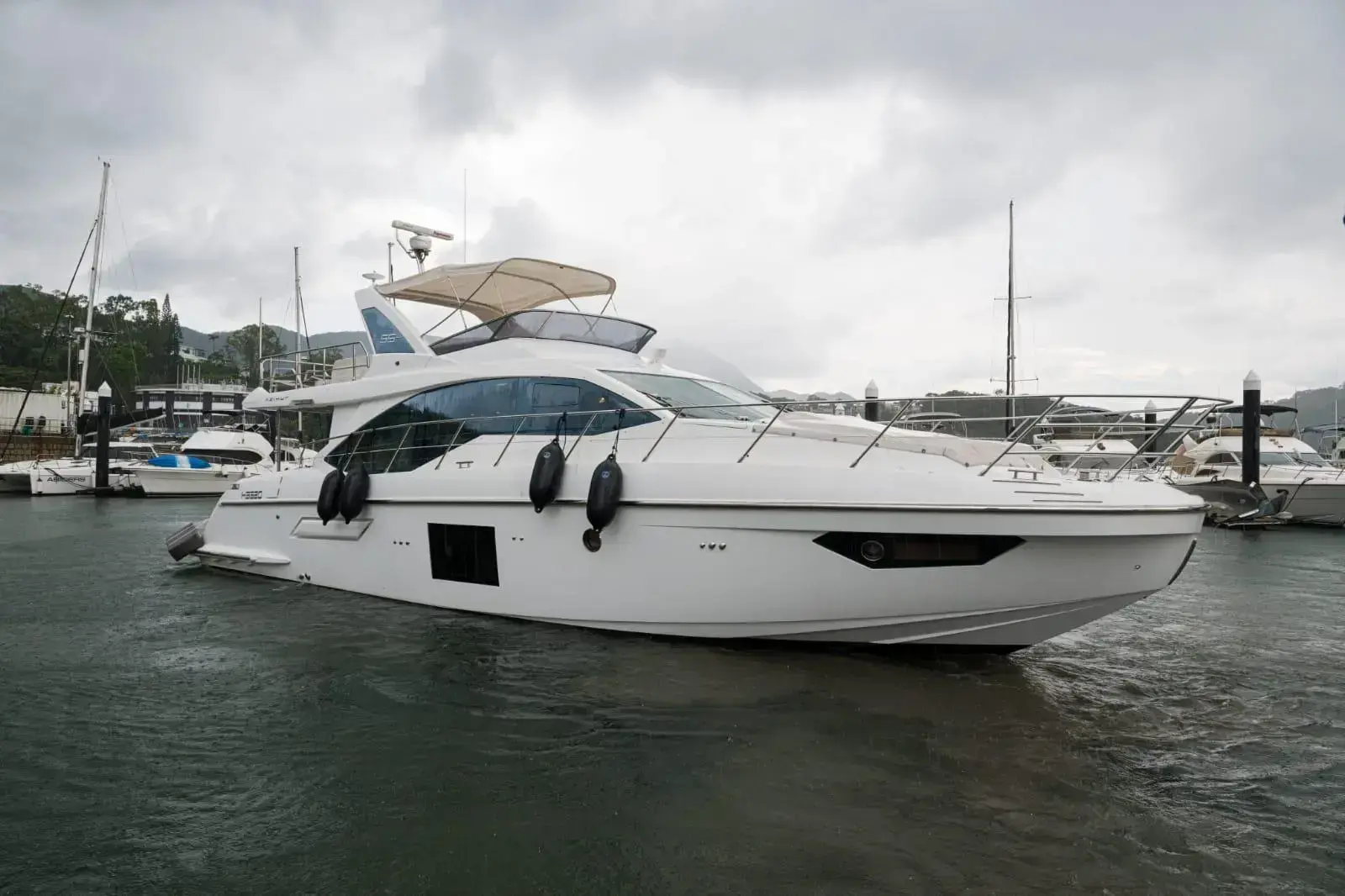 Azimut 55