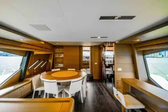 Thumbnail von Ferretti Yachts 870