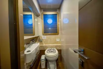 Thumbnail von Ferretti Yachts 870