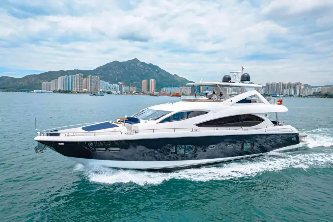 Sunseeker 88 Yacht