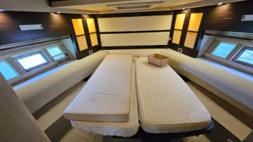 Thumbnail von Azimut 62